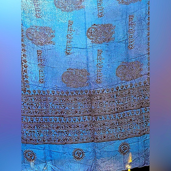 Prayer shawl/cover-up/bedspread Cost plus world market new twin soft rayon wrap - Picture 4 of 15